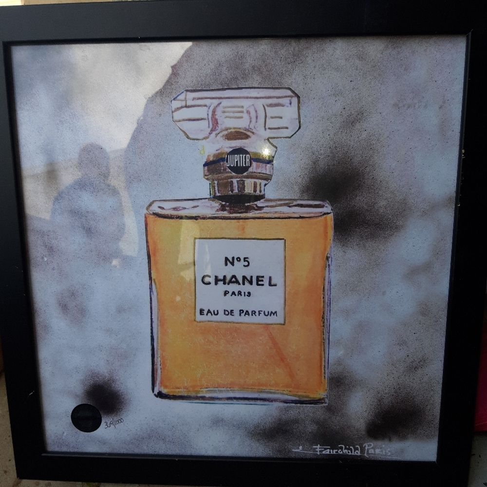 No 5 channel perfume picture. Original